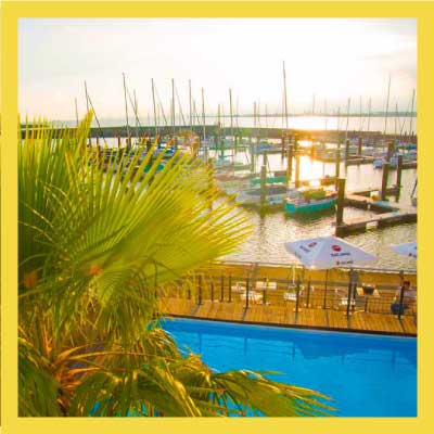 運営会社について